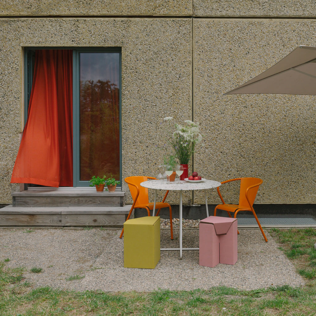 RIAB cardboard stool nightstand