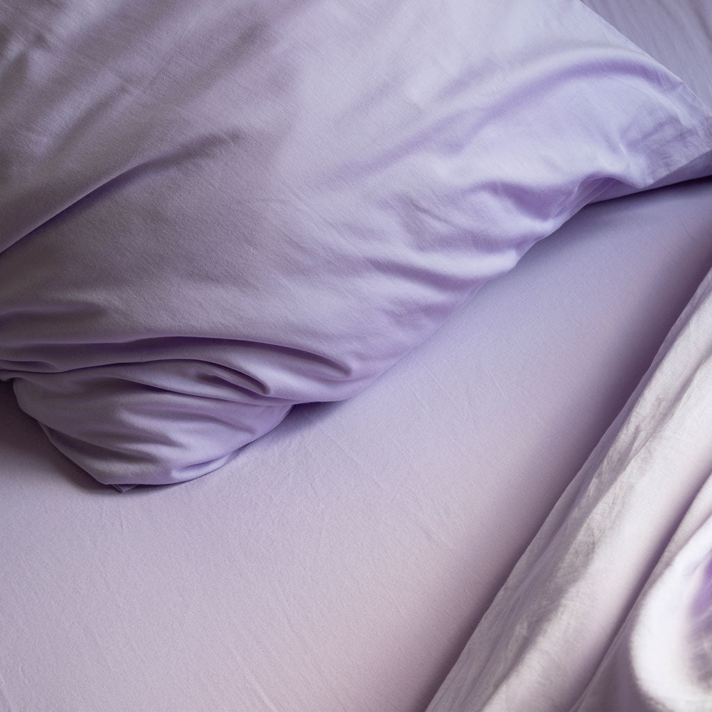 RIAB Organic Cotton Fitted Sheet in lilac