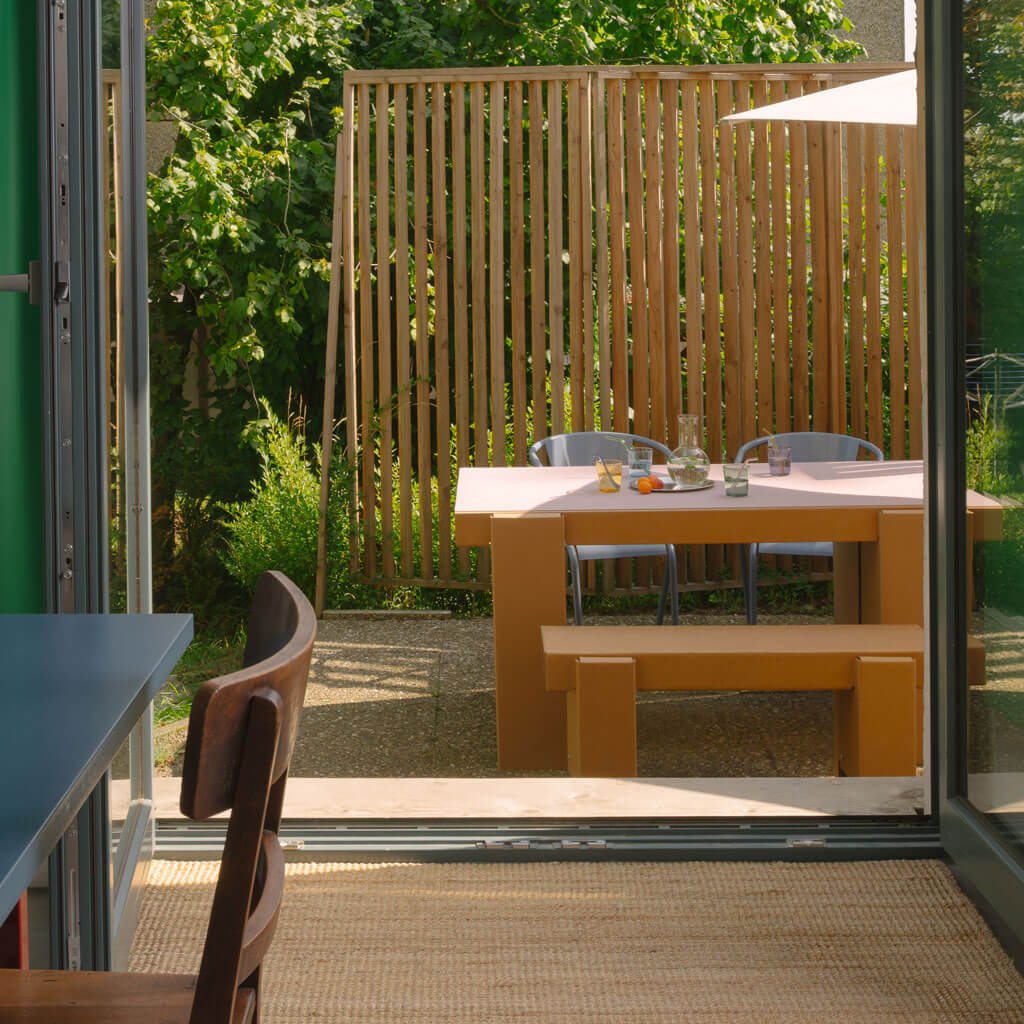 Grid Bench ROOM IN A BOX | Sustainable Cardboard GRID Bench