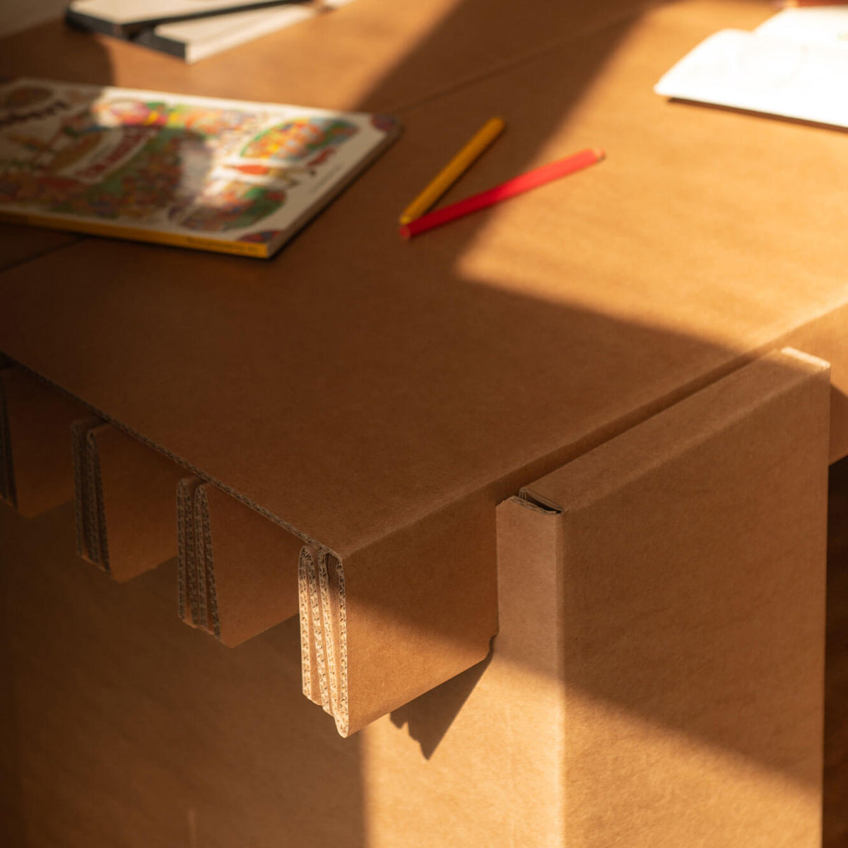 ROOM IN A BOX GRID Table natural aus desk 