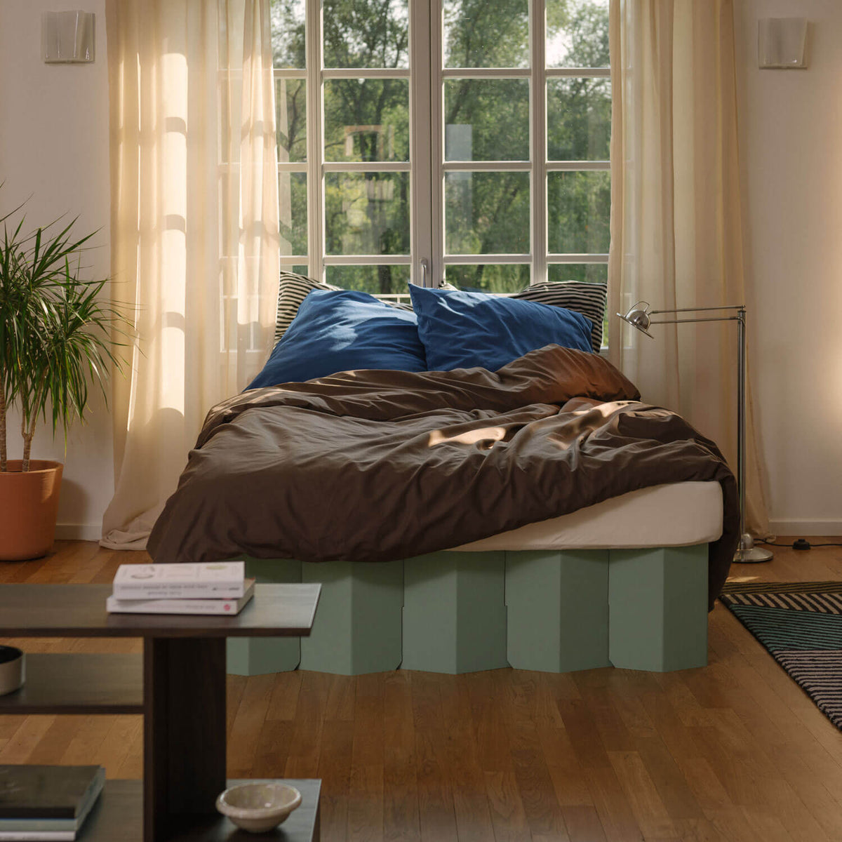Bed box bed sales